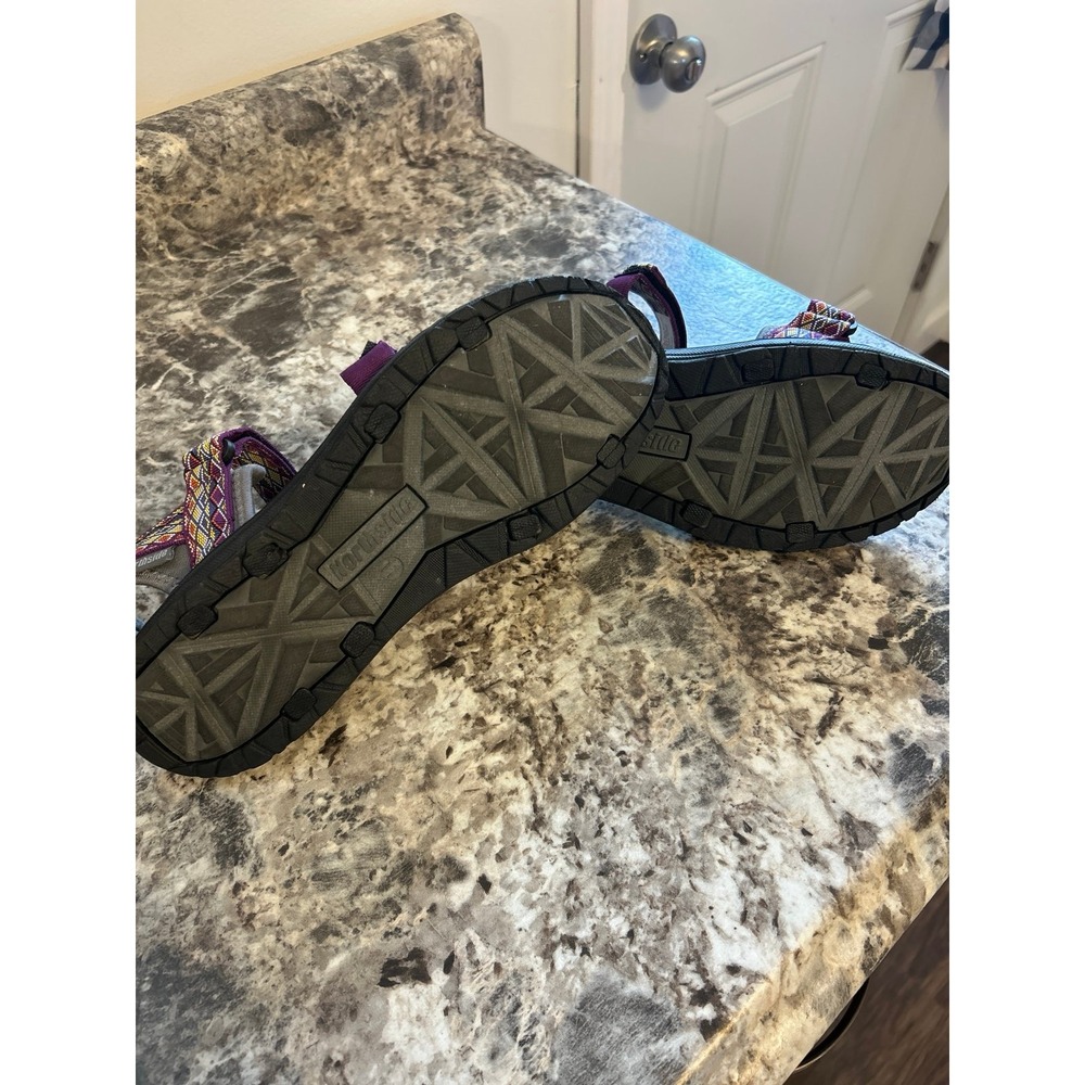 Women's‎ Athletic Sandals - Picture 2 of 3